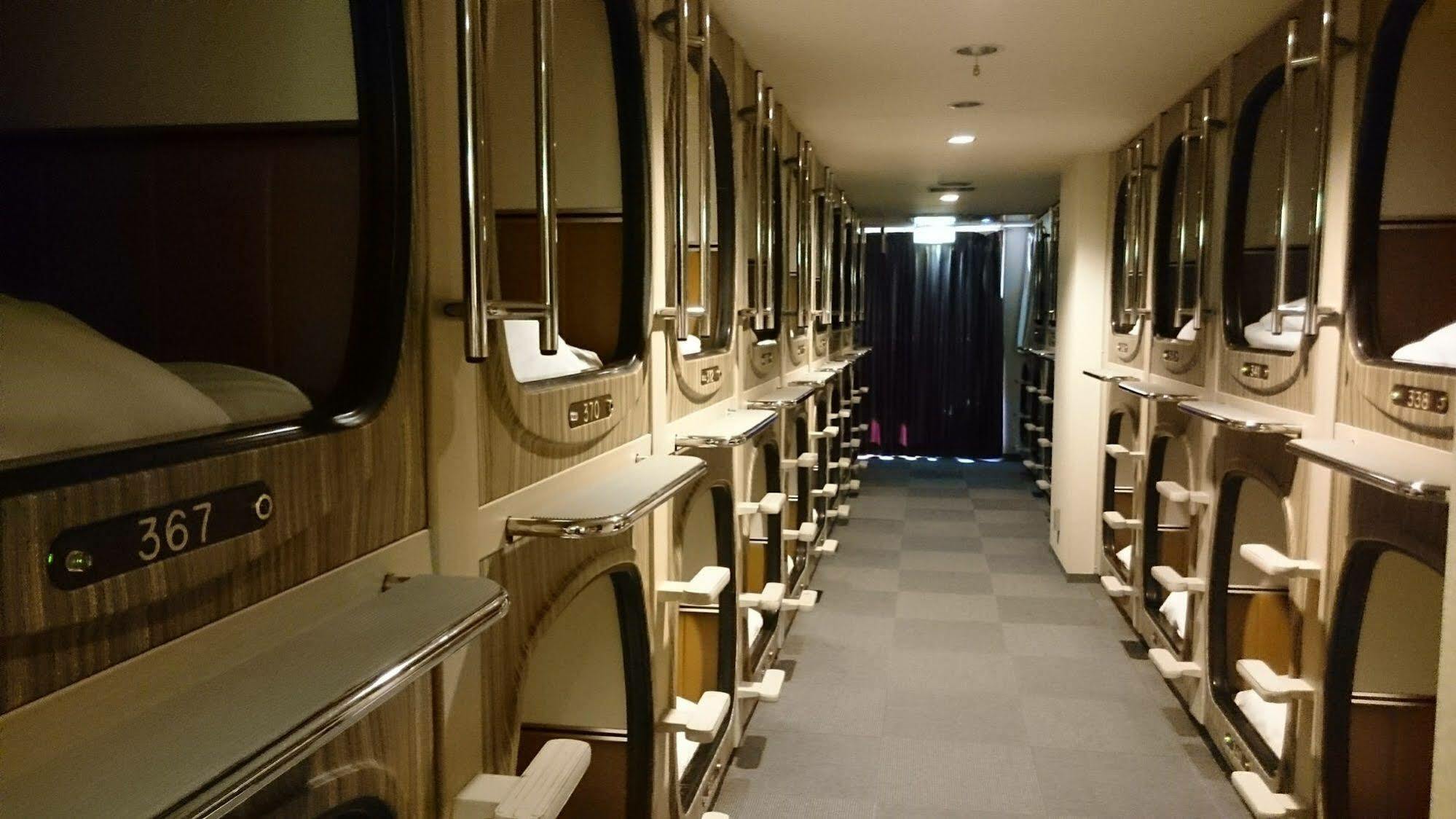 Capsule And Sauna New Japan Ex Хирошима Екстериор снимка